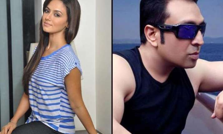 sana and boyfriend ismail khan released on bail in assault