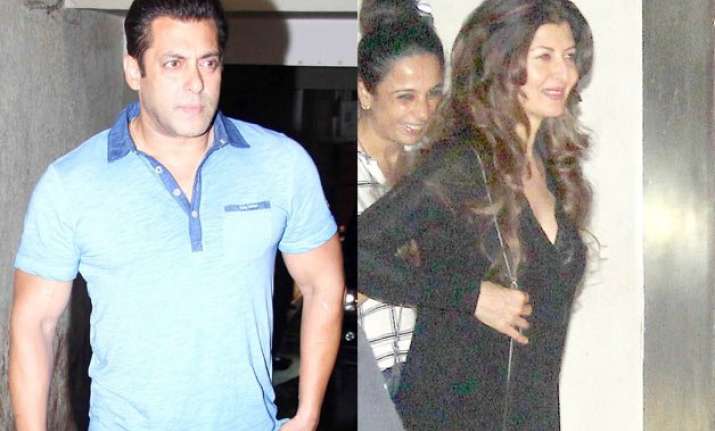 salman khan watches bajrangi bhaijaan with ex girlfriend