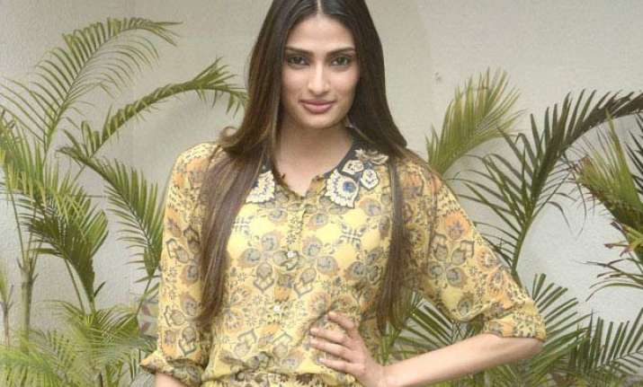 athiya shetty has list of directors on her mind