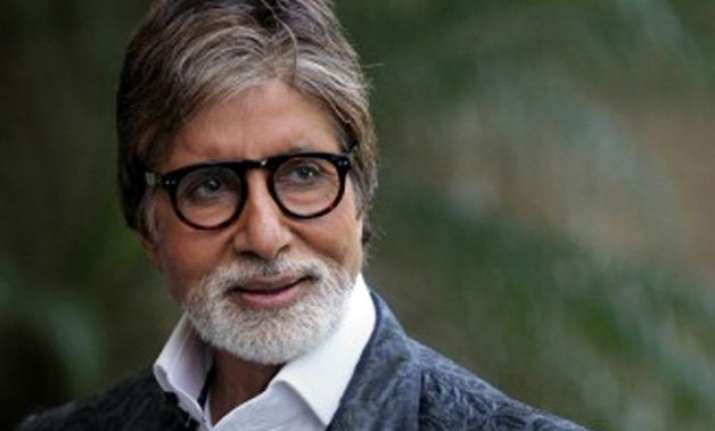 amitabh bachchan reaches 19 million followers on twitter