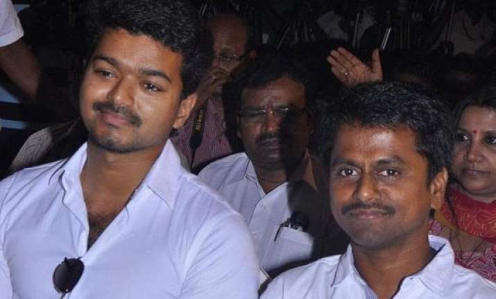 actor vijay director murugadoss sued for referring 2g case