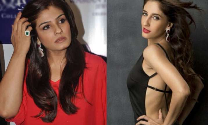 raveena tandon and farah khan ali indulge in bitter twitter