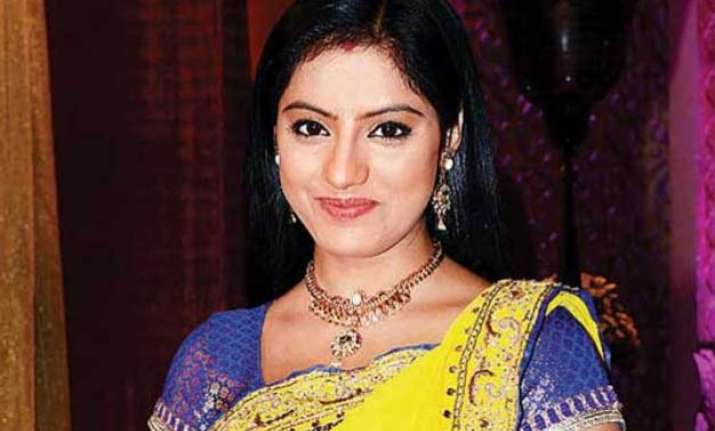 diya aur baati hum sandhya to don bengali woman avatar for