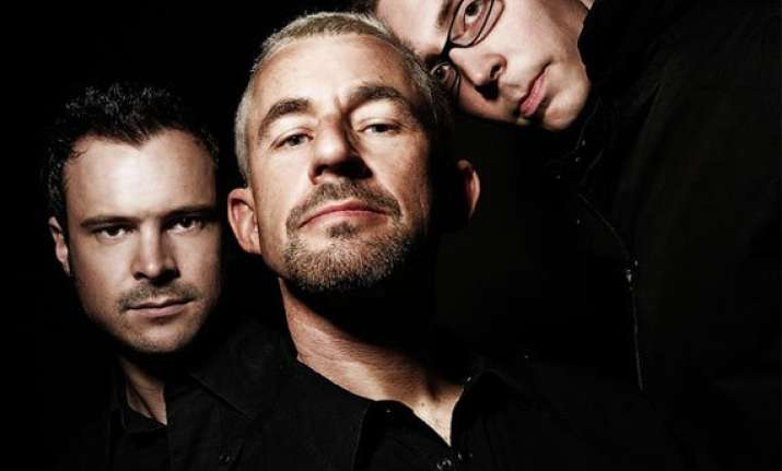 when above beyond spread melodious beats at vh1 supersonic