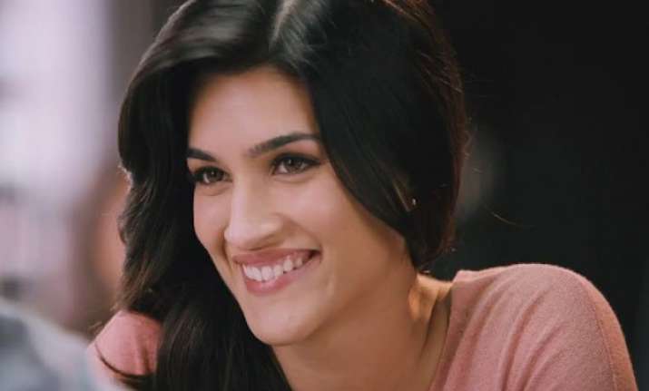 left singh is bling due to constant delay kriti sanon