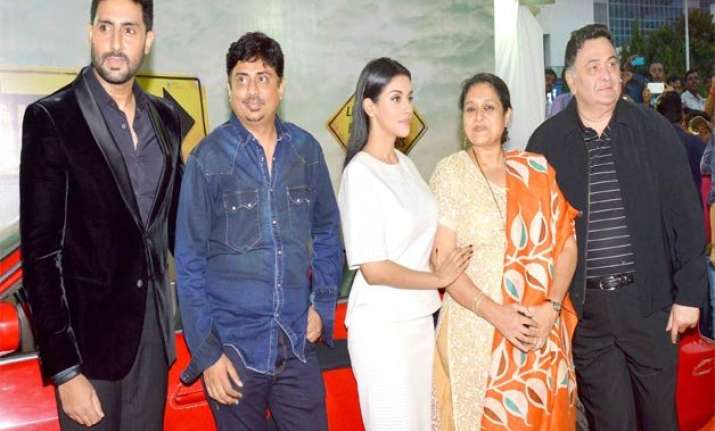 all is well trailer out rishi kapoor junior bachchan at the