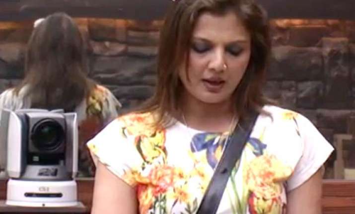 bigg boss 8 eviction deepshika nagpal out