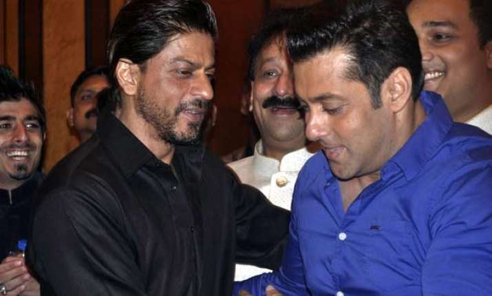 salman hasn t seen fan teaser but knows it s superb
