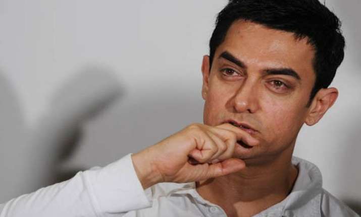 aamir khan salutes park street rape victim s courage