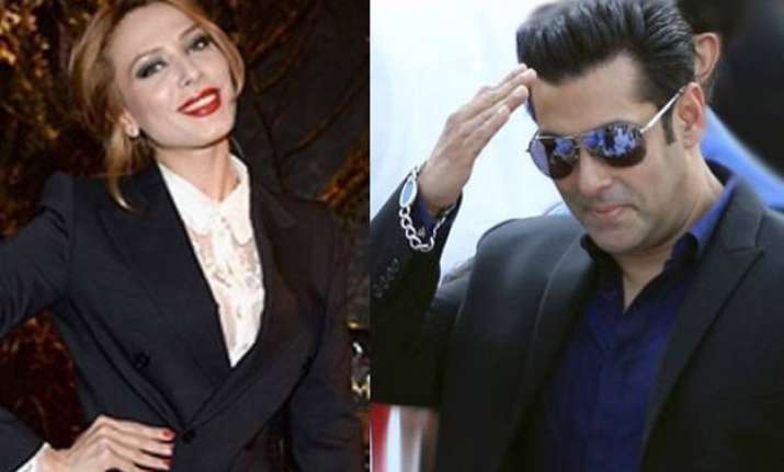 pics salman khan spotted holidaying with rumoured
