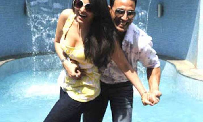akshay aish look adorable together vipul shah