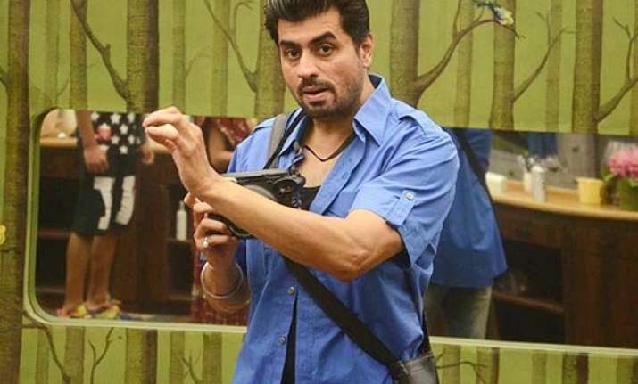 bigg boss 8 nominations pritam singh to get evicted