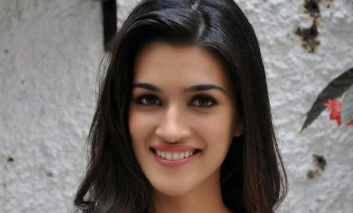 losing singh is bling unfortunate kriti sanon
