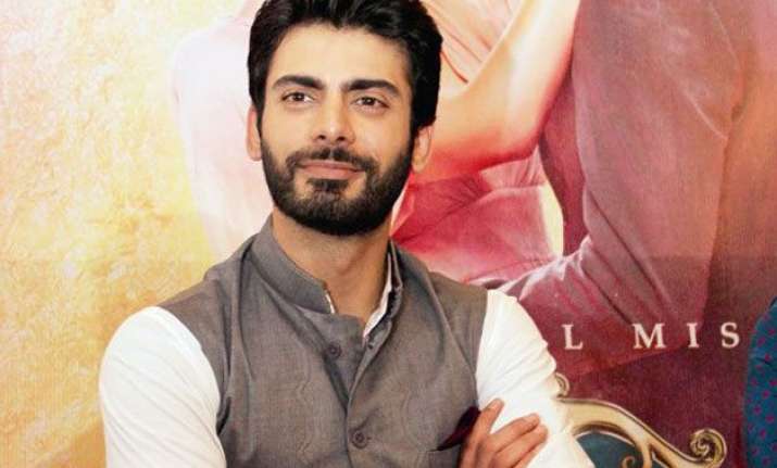 fawad khan to play pakistani singer alamgir in albela rahi
