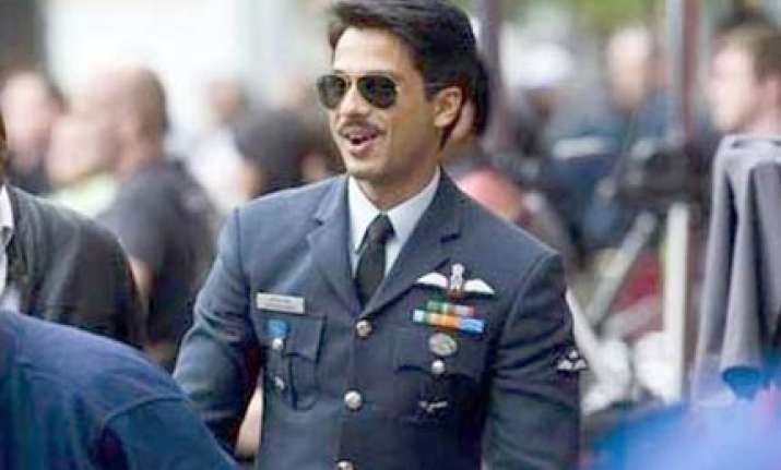 shahid plays iaf pilot in mausam