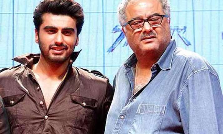 boney kapoor in tears over son arjun s tevar