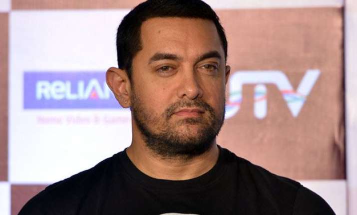 aamir khan to launch his nephew pablo with dangal