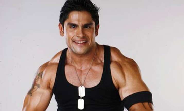 all spats romances in bigg boss 4 are pre planned says