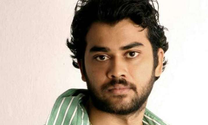 telugu actor chaitanya krishna writes a book for aspiring
