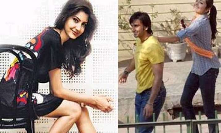 anushka breaks up with ranbeer