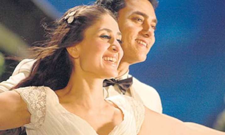 kareena may have to leave aamir s film