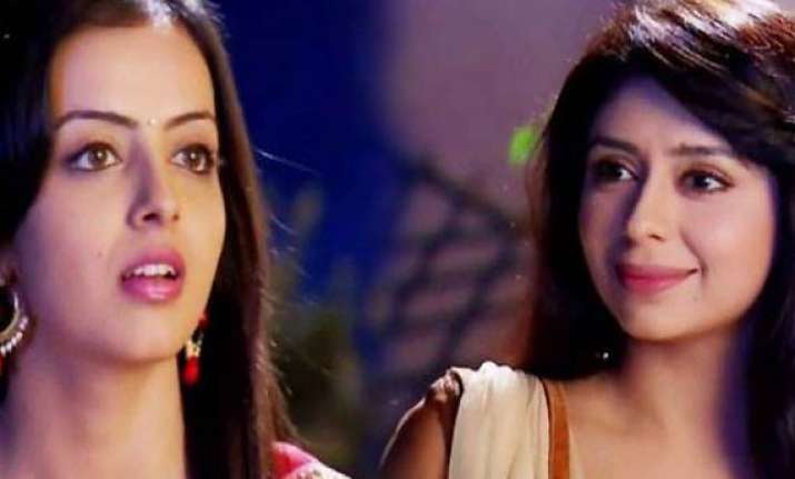 iss pyaar ko kya naam doon aastha slaps aditi