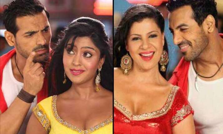 john abraham spotted in a tapori look on welcome back sets