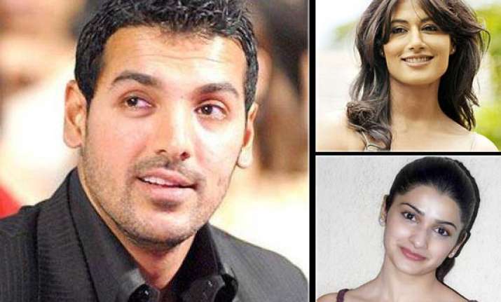 john to star with five actresses in i me aur main