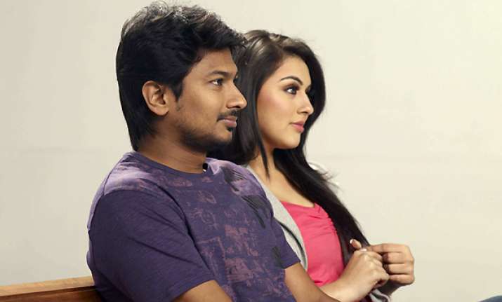 karunanidhi s grandson udayanidhi makes his debut