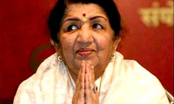 lata mangeshkar slams her death rumours tweets about her