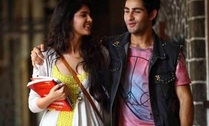 lekar hum deewana dil title thrills neetu singh