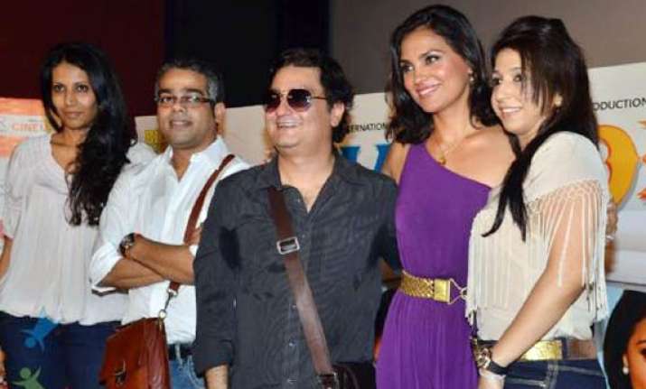 lyricist sues lara dutta s maiden production