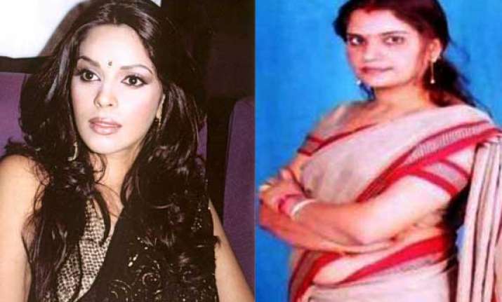 mallika sherawat director get threats over bhanwari devi