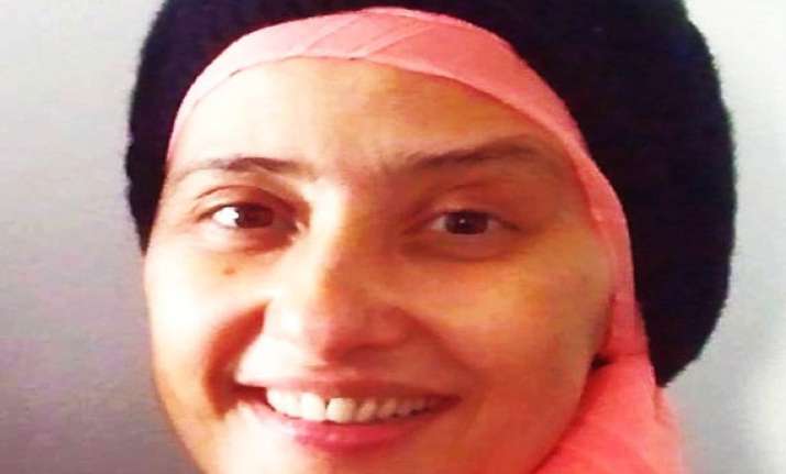 lonely battle for manisha koirala no courtesy from b wood