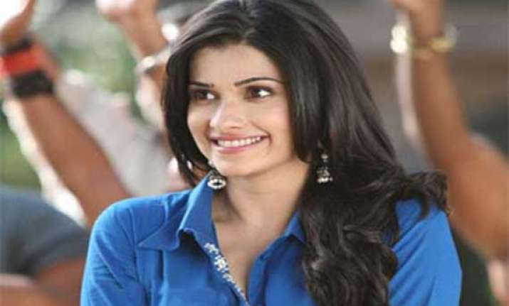 men will make value women after watching i me aur main