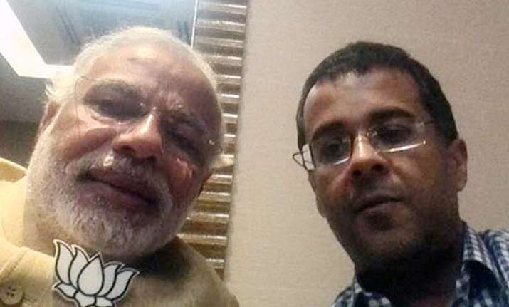 narendra modi posts selfie with chetan bhagat