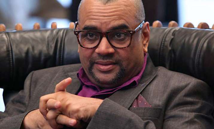 my character in table no. 21 not negative paresh rawal