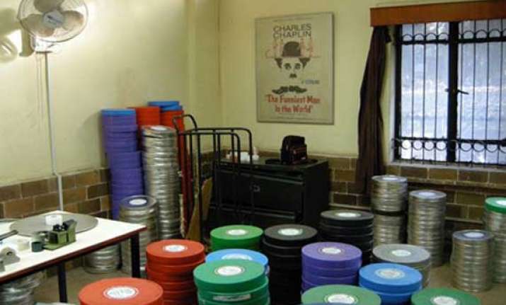 nfai to restore lankan film nidhanya with help of wcf