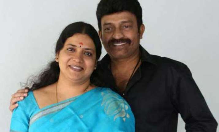 non bailable warrant against actors jeevitha rajasekhar