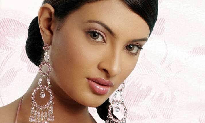 pr agency chief arrested on complaint by bollywood actor