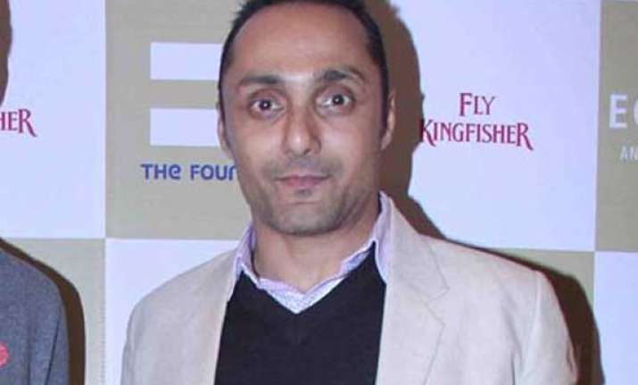 rahul bose battles kolkata heat for next