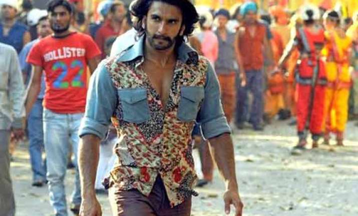 ranveer singh all set to surprise his fans in zoya akhtar s
