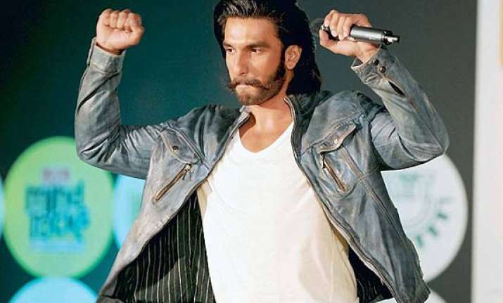 ranveer singh can t stay serious for a long time