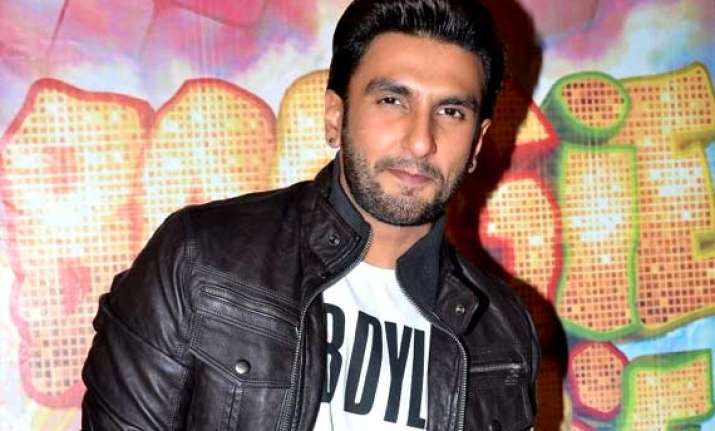 ranveer singh cried on the sets of boogie woogie see pics