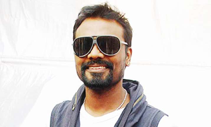 remo d souza collapses on sets