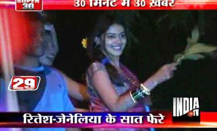 riteish weds genelia with band baaja baarat