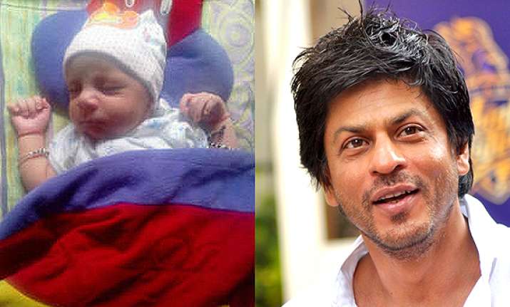 shah rukh khan tweets son abram s pic spends time with kids
