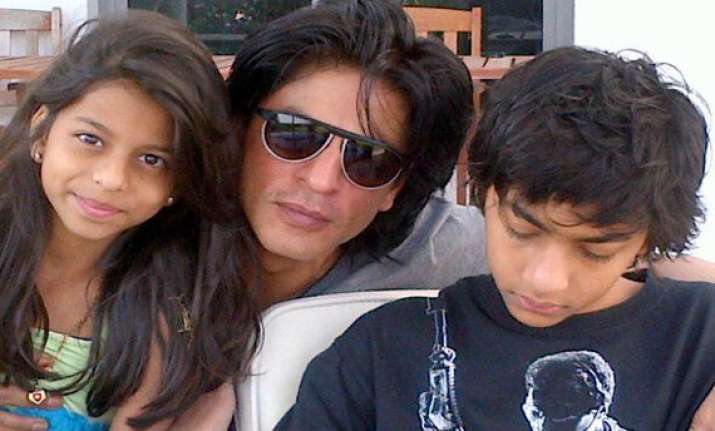 srk and gauri still not allowed to meet abram