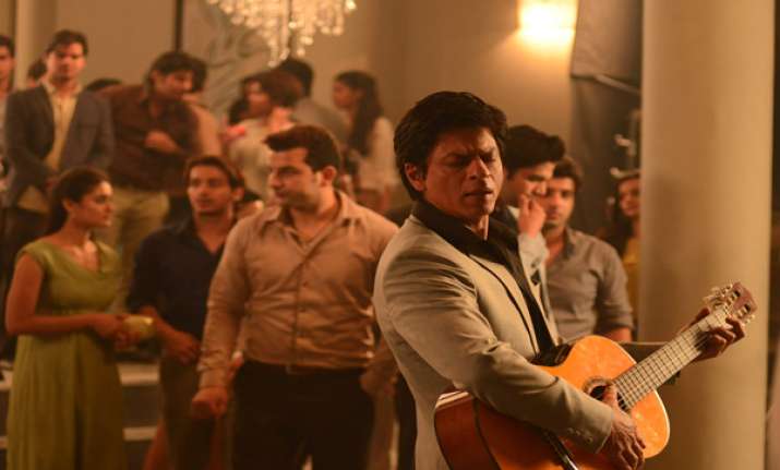 srk katrina s lux moment