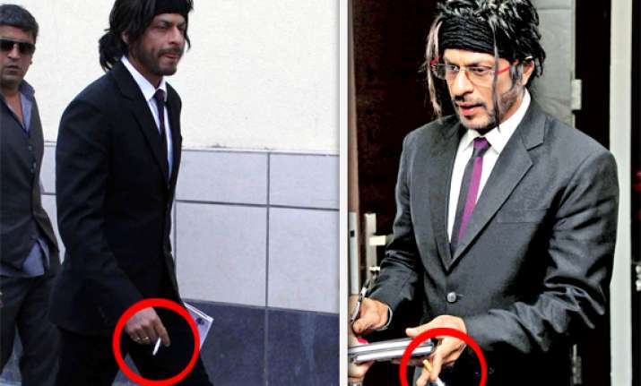srk opposes idea of ticker during every smoking scene